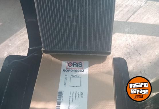 Accesorios para Autos - RADIADOR DE CALEFACCION PARA CHEVROLET ZAFIRA 2.0 NUEVO EN CAJA. - En Venta