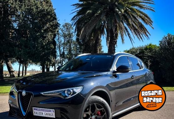 Autos - Alfa Romeo STELVIO DISTINCTIVE Q4 2019 Nafta 102500Km - En Venta