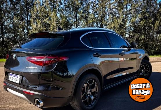 Autos - Alfa Romeo STELVIO DISTINCTIVE Q4 2019 Nafta 102500Km - En Venta