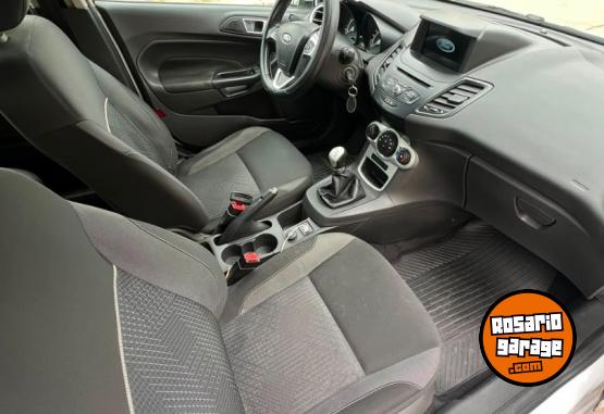 Autos - Ford Fiesta Kinetic SE 2018 Nafta 157000Km - En Venta