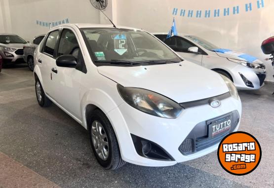 Autos - Ford Fiesta max ambiente 2012 Nafta 111000Km - En Venta