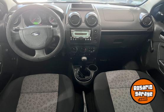 Autos - Ford Fiesta max ambiente 2012 Nafta 111000Km - En Venta