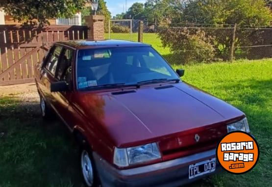 Autos - Renault 9 1993 Nafta 190000Km - En Venta