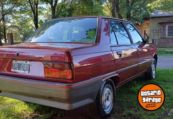Autos - Renault 9 1993 Nafta 190000Km - En Venta