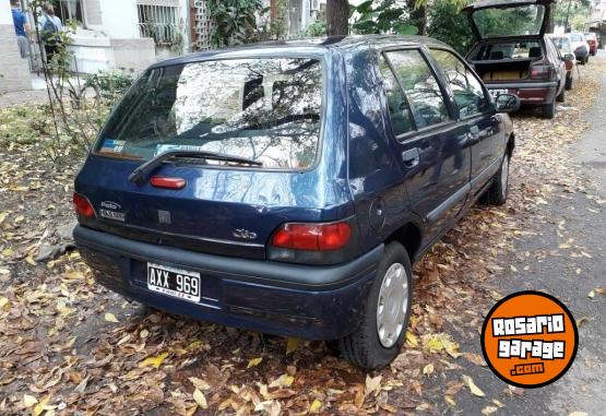 Autos - Renault Clio 1996 Nafta 166000Km - En Venta