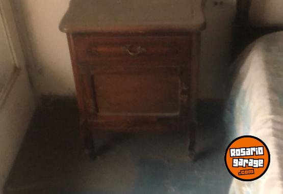 Hogar - LIQUIDO CAMAS , COMODAS , MESAS . ESCUCHO OFERTAS!!! - En Venta