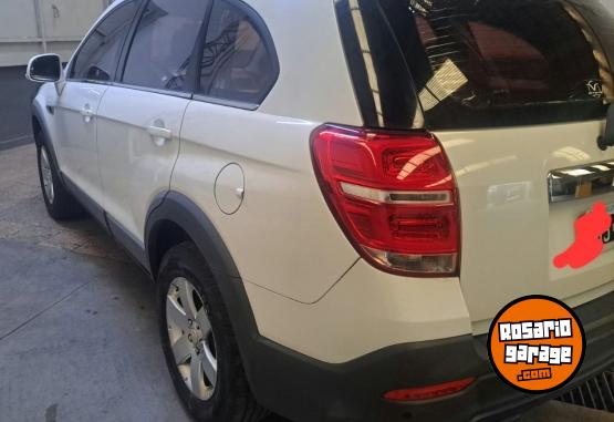 Camionetas - Chevrolet Captiva 2015 GNC 240000Km - En Venta