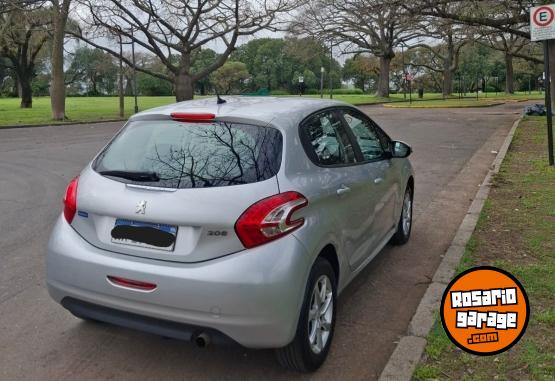 Autos - Peugeot 208 2016 Nafta 140000Km - En Venta