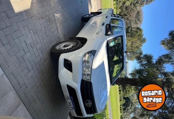 Camionetas - Toyota Hilux DX 2018 Diesel 257000Km - En Venta