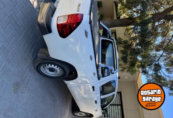 Camionetas - Toyota Hilux DX 2018 Diesel 257000Km - En Venta