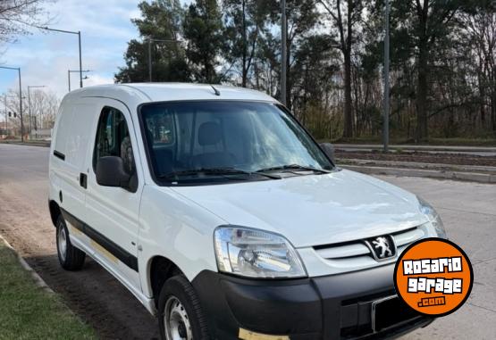 Autos - Peugeot Partner 2017 Diesel 200000Km - En Venta