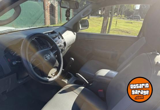 Camionetas - Toyota Hilux DX 4x2 2014 Diesel 257000Km - En Venta