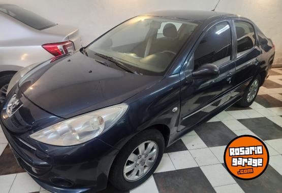 Autos - Peugeot 207 2012 Nafta 156000Km - En Venta