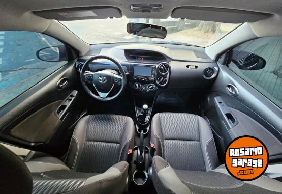 Autos - Toyota ETIOS XLS 1.5N 6MT 2018 Nafta 90000Km - En Venta