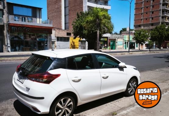 Autos - Toyota Yaris XLS 2021 Nafta 60000Km - En Venta