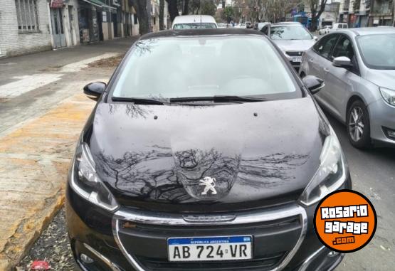 Autos - Peugeot 208 ALLURE 2017 Nafta 60000Km - En Venta