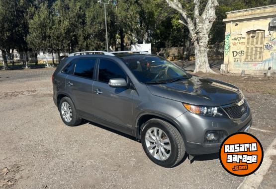 Camionetas - Kia Sorento 2011 Nafta 155000Km - En Venta