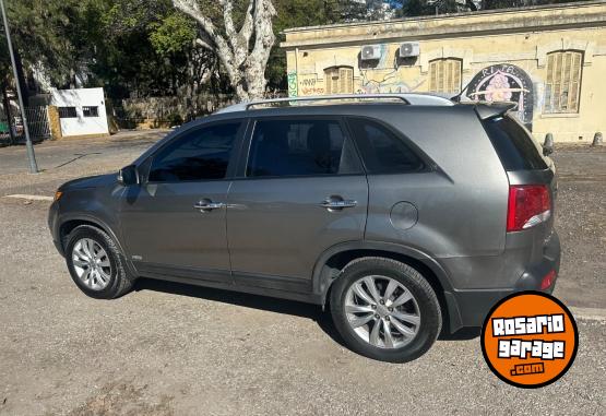 Camionetas - Kia Sorento 2011 Nafta 155000Km - En Venta