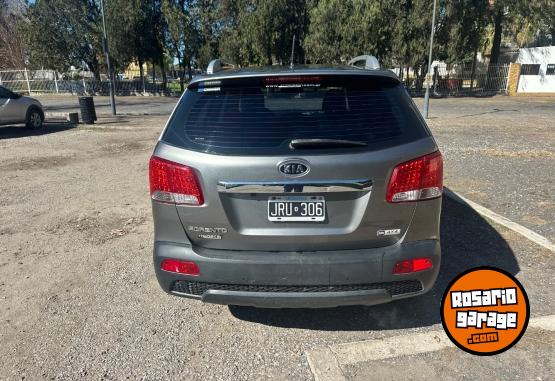 Camionetas - Kia Sorento 2011 Nafta 155000Km - En Venta
