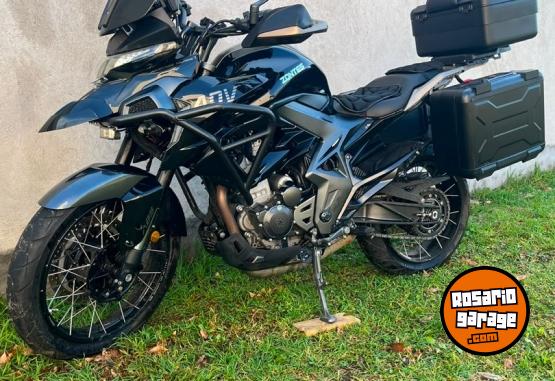 Motos - Zontes ZT350T 2025 Nafta 8000Km - En Venta