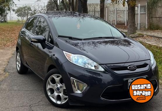 Autos - Ford Fiesta kinetic titanium 2013 Nafta 77000Km - En Venta