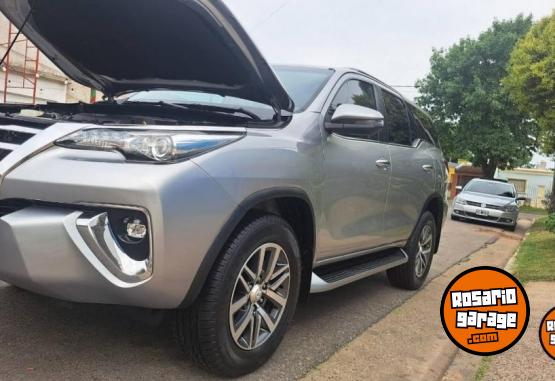 Camionetas - Toyota Sw4 SRX 2019 Diesel 125000Km - En Venta