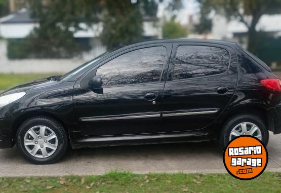 Autos - Peugeot 207 Compact XS 2013 Nafta 200000Km - En Venta