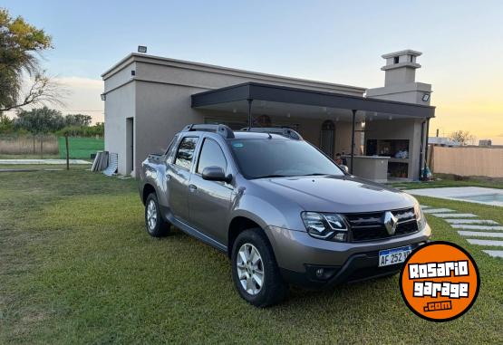 Camionetas - Renault Oroch 2022 GNC 80000Km - En Venta