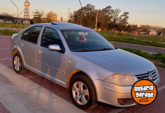Autos - Volkswagen Bora 2008 Nafta 230000Km - En Venta