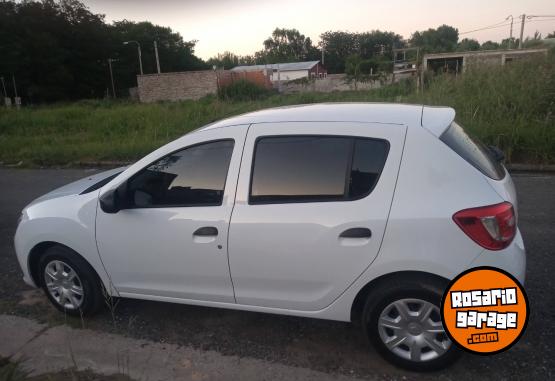 Autos - Renault Sandero 2019 Nafta 147000Km - En Venta