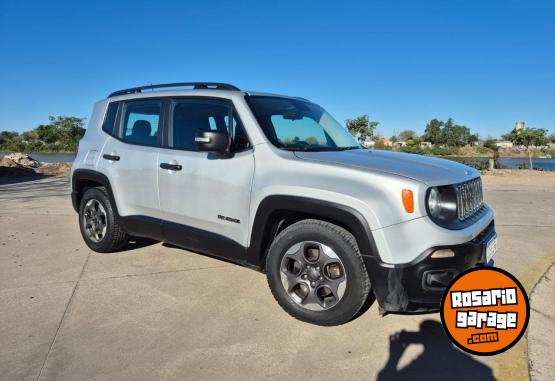 Camionetas - Chrysler JEEP RENEGADE 2017 Nafta 188000Km - En Venta