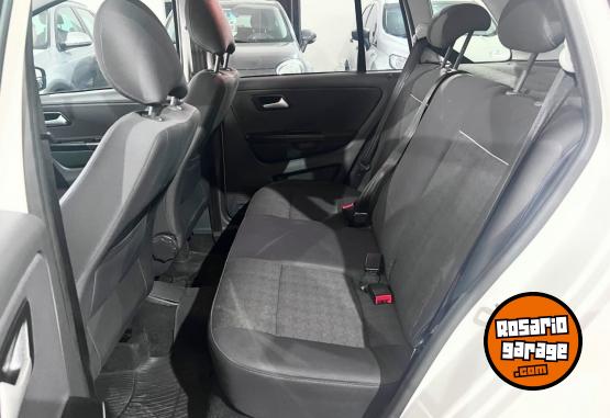 Autos - Volkswagen Suran trendline 2017 GNC 115000Km - En Venta