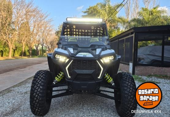 Cuatris y UTVs - Polaris RZR 1000 XP 2021 5000Km - En Venta