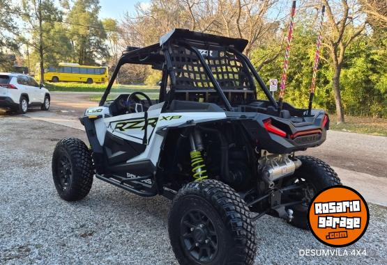Cuatris y UTVs - Polaris RZR 1000 XP 2021 5000Km - En Venta
