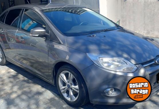 Autos - Ford FOCUS 2.0 SE PLUS AT 2015 Nafta 164000Km - En Venta