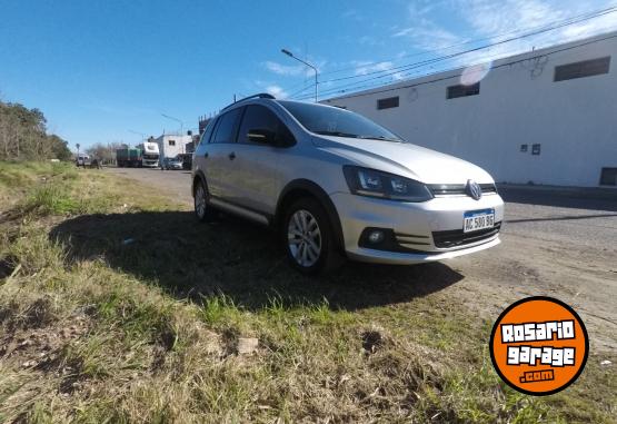 Autos - Volkswagen Suran 1.6L Track 2018 Nafta 98000Km - En Venta