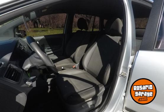 Autos - Volkswagen Suran 1.6L Track 2018 Nafta 98000Km - En Venta