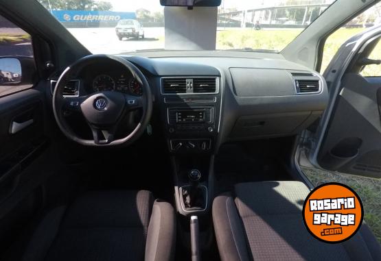 Autos - Volkswagen Suran 1.6L Track 2018 Nafta 98000Km - En Venta