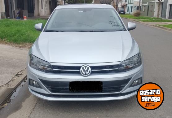 Autos - Volkswagen VIRTUS 1.6 HIGLINE AT 2018 Nafta 93000Km - En Venta
