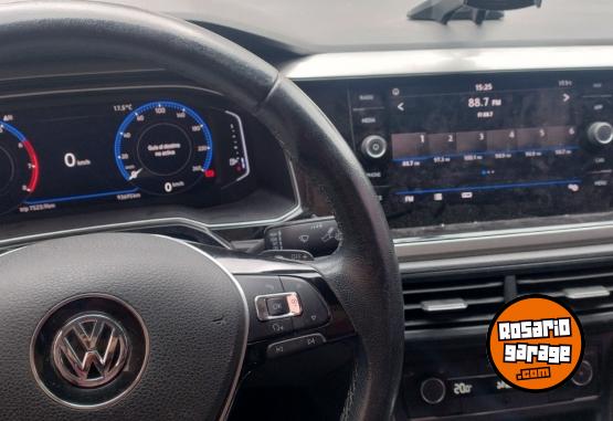 Autos - Volkswagen VIRTUS 1.6 HIGLINE AT 2018 Nafta 93000Km - En Venta