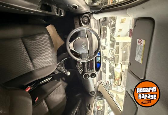 Autos - Toyota Etios AIBO 2022 Nafta 48948Km - En Venta