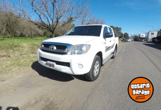 Camionetas - Toyota Hilux DX 2.5TDI 4x2 2011 Diesel 170000Km - En Venta