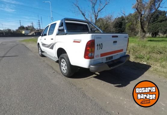 Camionetas - Toyota Hilux DX 2.5TDI 4x2 2011 Diesel 170000Km - En Venta