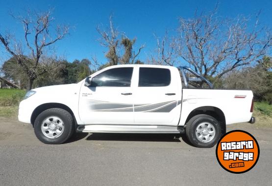 Camionetas - Toyota Hilux DX 2.5TDI 4x2 2011 Diesel 170000Km - En Venta
