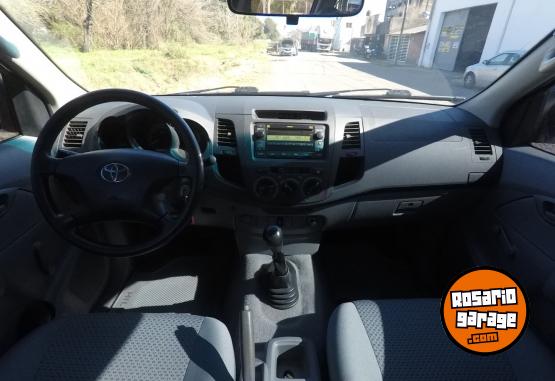 Camionetas - Toyota Hilux DX 2.5TDI 4x2 2011 Diesel 170000Km - En Venta