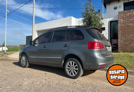 Autos - Volkswagen Suran highline 2013 GNC 165000Km - En Venta