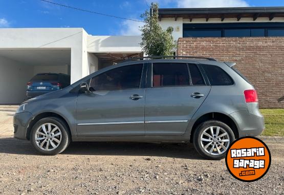 Autos - Volkswagen Suran highline 2013 GNC 165000Km - En Venta
