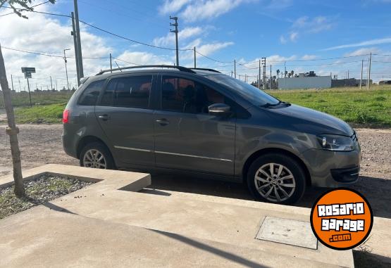Autos - Volkswagen Suran highline 2013 GNC 165000Km - En Venta