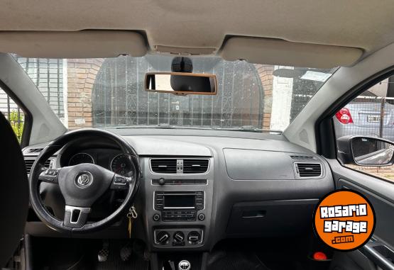 Autos - Volkswagen Suran highline 2013 GNC 165000Km - En Venta