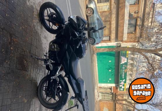 Motos - Bajaj Rouser 150cc 2017 Nafta 42000Km - En Venta